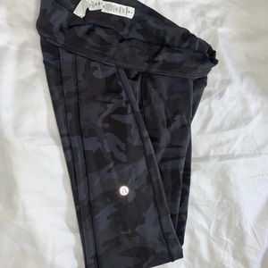 Lululemon Fast and Free tight 25” size 6